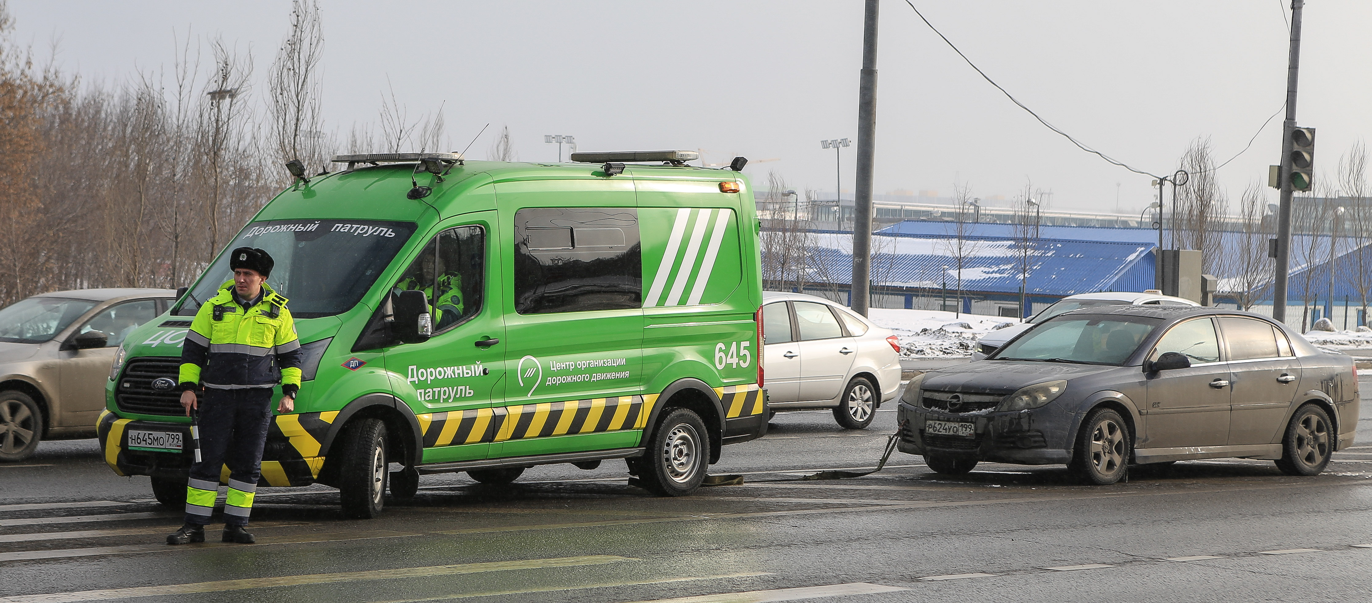 За движением в ЮВАО следят четыре экипажа дорожного патруля | Юго-Восточный  Курьер