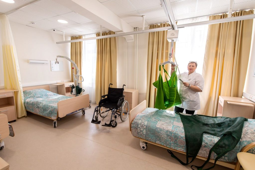 Собянин: Москва уделяет особое внимание созданию комфортных условий для жизни людей с инвалидностью