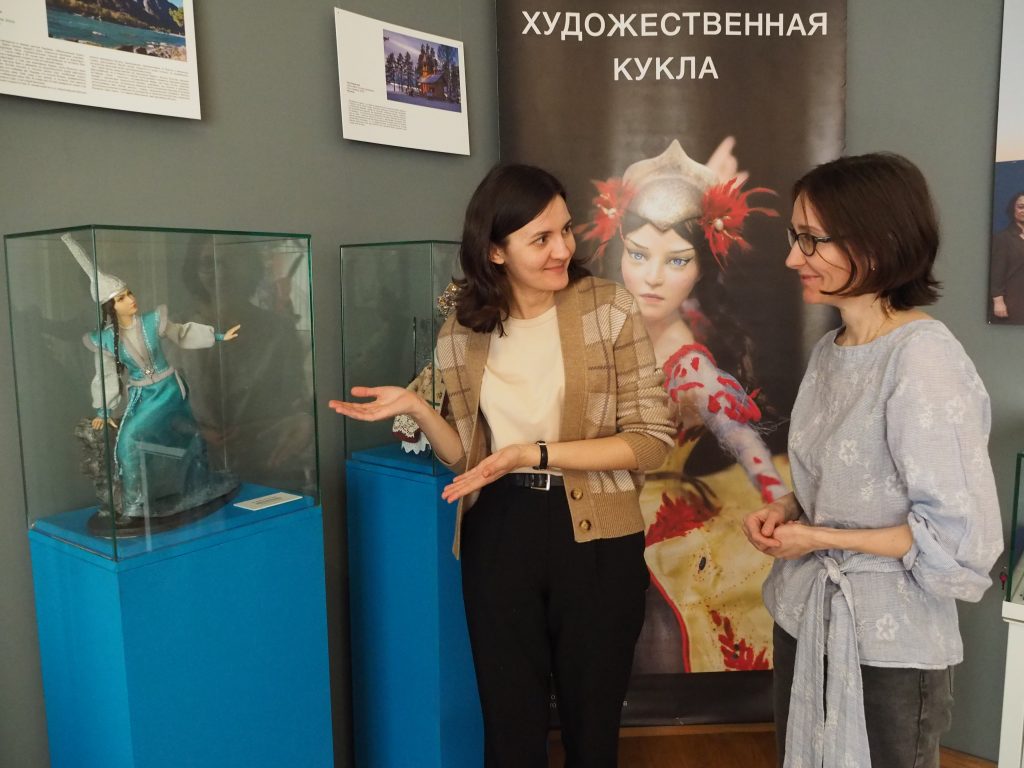 В музее-усадьбе Люблино открылась выставка кукол со всей России
