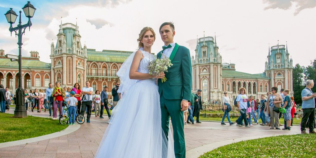 Собянин: Бракосочетание с мая по сентябрь в Москве уже запланировали больше 27 тысяч пар