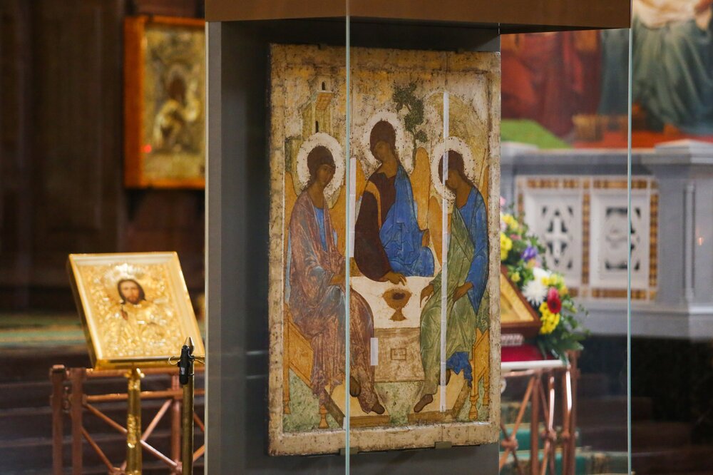 Икона «Святая Троица» Андрея Рублева в храме Христа Спасителя. Фото: Ярослав Чингаев, АГН «Москва»
