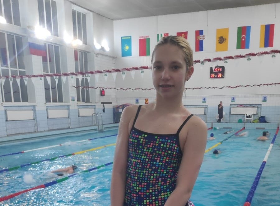 Школьница из Люблина выиграла заплыв на 200 метров под водой