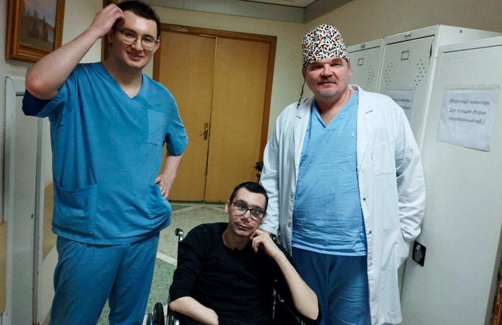В госпитале Бурденко спасли жизнь молодого бойца Алексея
