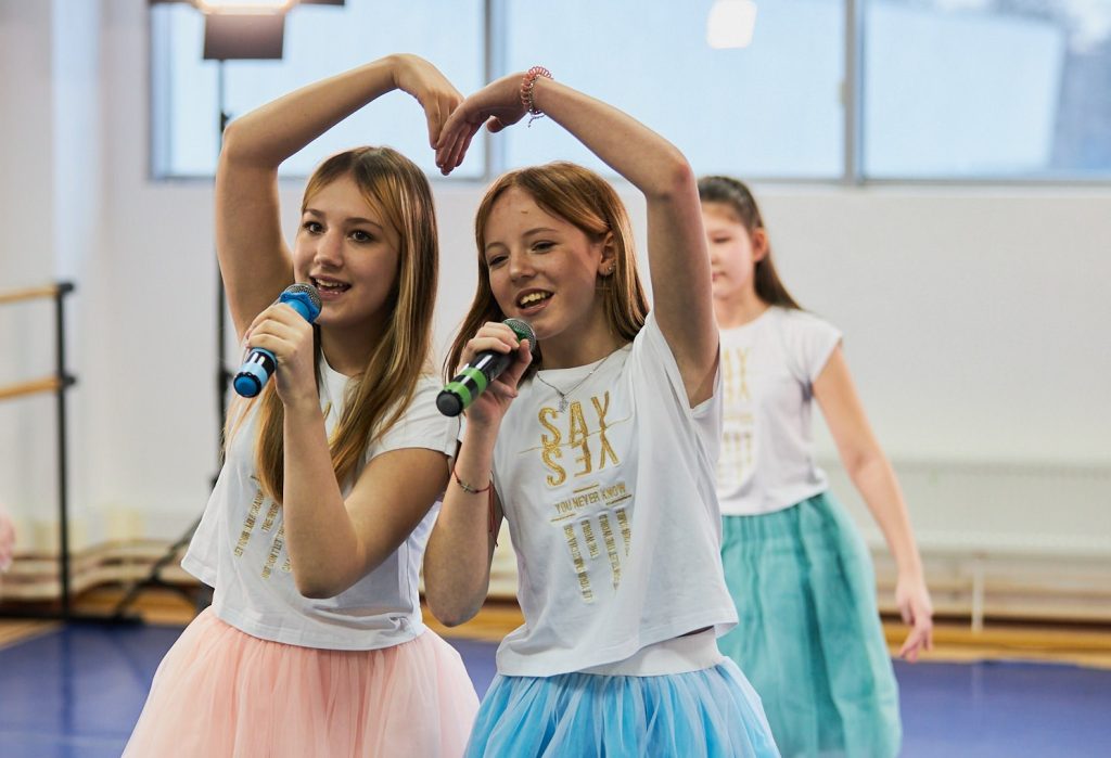 Летом в КЦ «Москвич» пройдут творческие уроки для детей и взрослых
