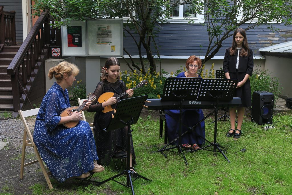 «Лето в Москве»: в ЮВАО для гостей пройдут концерты, экскурсии, тренировки