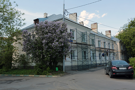 В Печатниках капитально отремонтируют старую двухэтажку