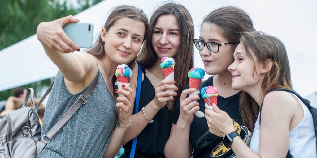 Сергунина: Фестивали, концерты и экскурсии подготовили в столице ко Дню молодежи