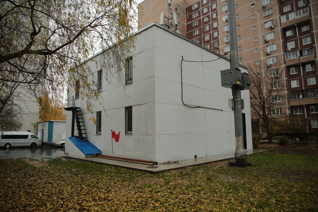 На Новочеркасском бульваре восстановили старое нежилое здание